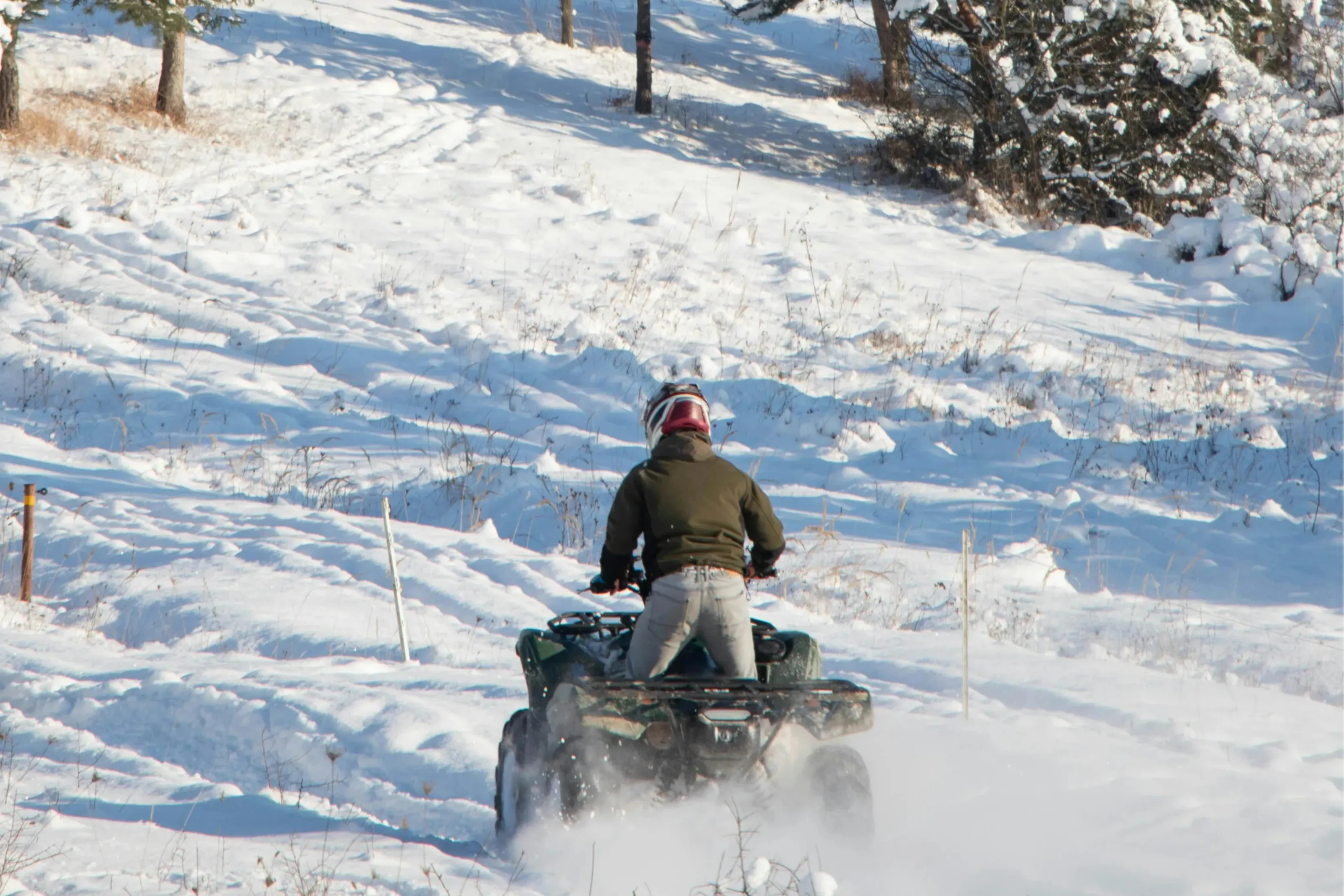 Plimbare cu ATV-ul.